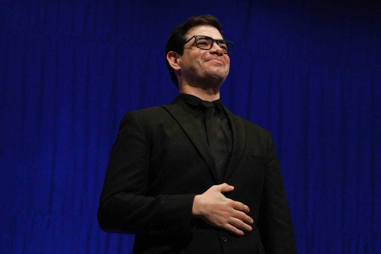 Enrique Ramirez conductor